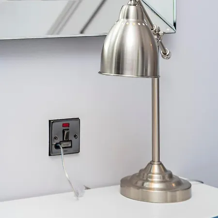 Charming At The Marina * Dublin