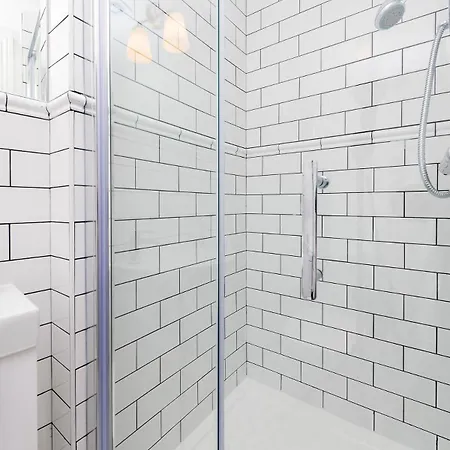 Charming At The Marina Dublín